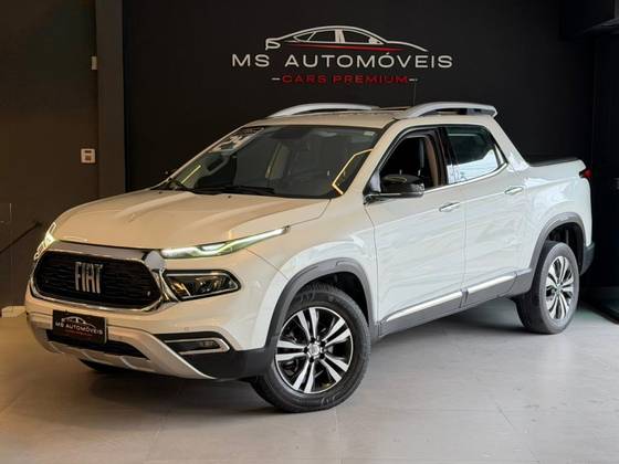 FIAT TORO 2.0 16V TURBO DIESEL VOLCANO 4WD AT9 FIAT TORO 2.0 16V TURBO DIESEL VOLCANO 4WD AT9